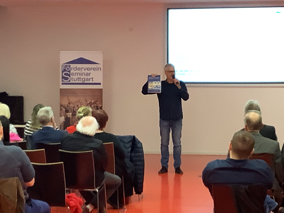 Übergabe der Festschrift