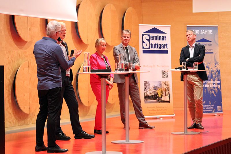 Podiumsdiskussion Podiumsdiskussion