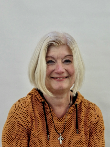 Dr. Kerstin Arnold Dr. Kerstin Arnold