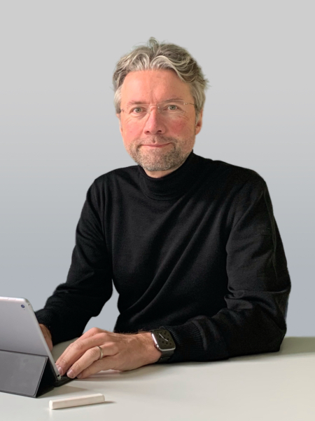 Prof. Florian Karsten